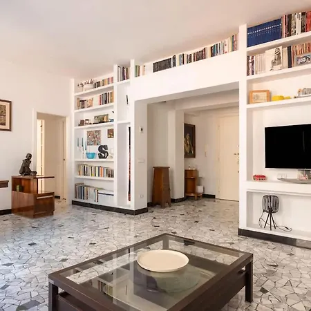 Bright And Spacious Flat In The Hearth Of Roma