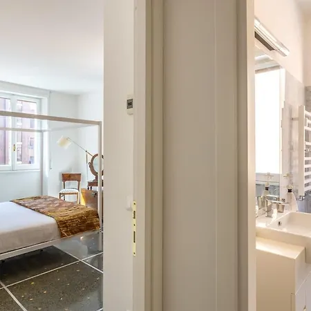 Bright And Spacious Flat In The Hearth Of
