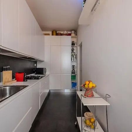Bright And Spacious Flat In The Hearth Of Roma