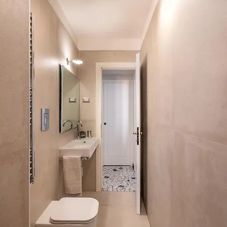 Lejlighed Bright And Spacious Flat In The Hearth Of *