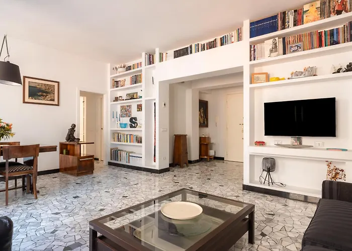 아파트 Bright And Spacious Flat In The Hearth Of *