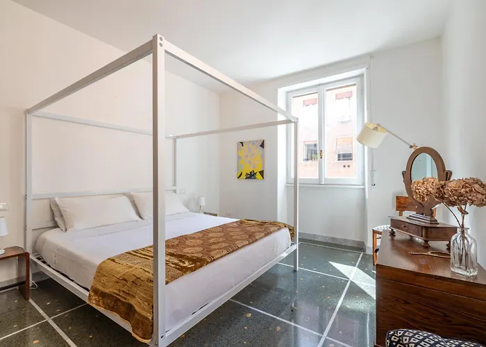 아파트 Bright And Spacious Flat In The Hearth Of *